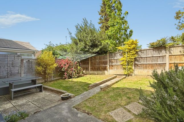 16, Hollis Way, Trowbridge photo 2