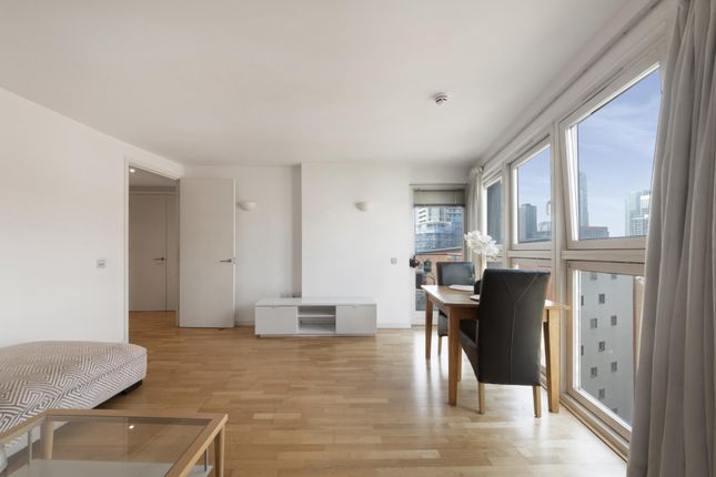 Flat for sale in New Providence Wharf, Fairmont Avenue