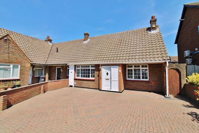 Thumbnail Bungalow for sale in Oliver Road, Swanley