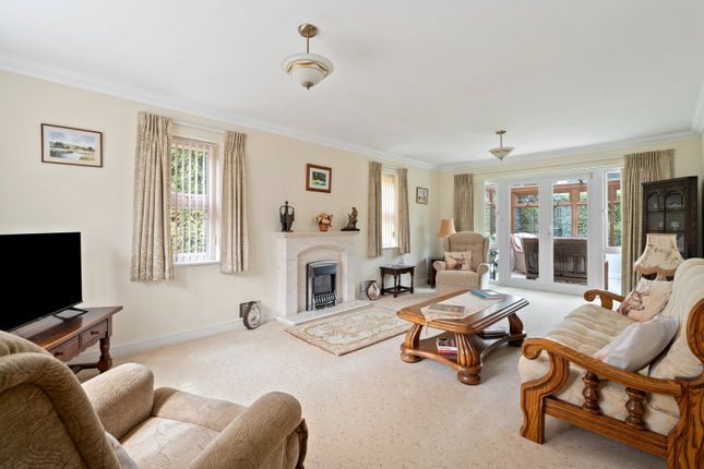 4, Southern Close, Ferndown photo 2