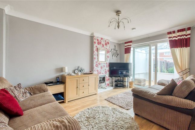 2 Bed Semi Detached House For Sale In Moncrieff Drive Leamington
