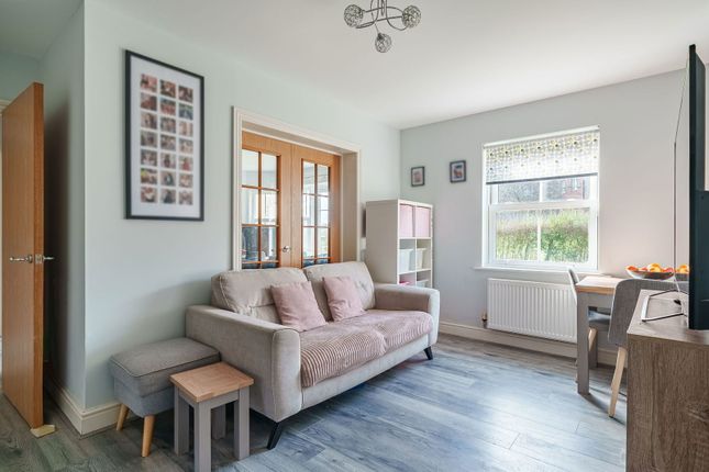 1, Gryphon House, Epsom photo 4