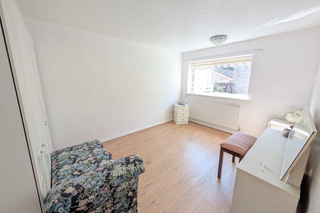 37, Brentwood, NORWICH photo 5