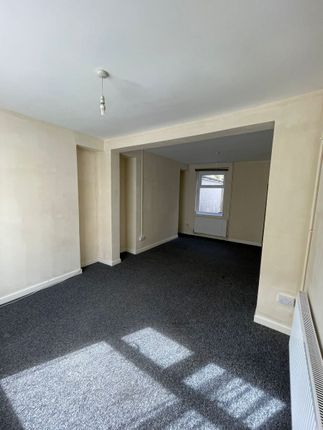 62 Glandwr Street, Abertillery photo 5