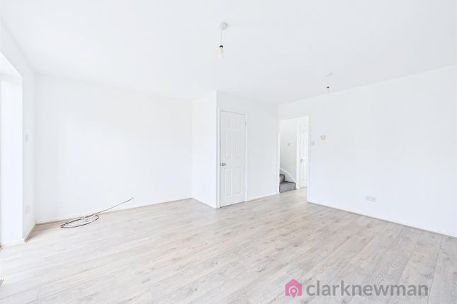 196, Coalport Close, Harlow photo 4