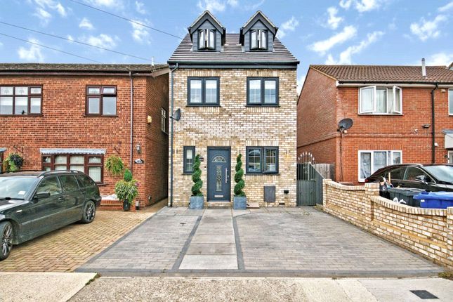 3-bed detached on Galpin,, Portsea Road, Thurrock, £400,000