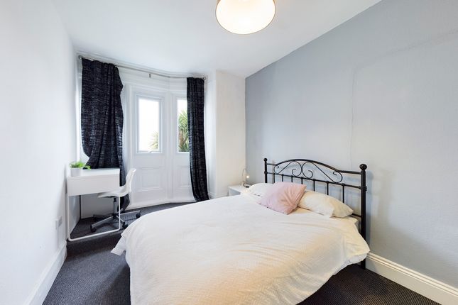 Studio house on Room 4 Apsley House, 8, Apsley Road, Plymouth, £525/mo