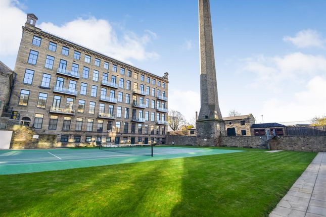 Thumbnail Property to rent in Salts Mill Road, Shipley