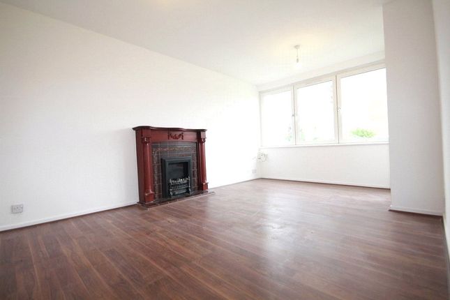 Thumbnail Flat to rent in Guy Street, London