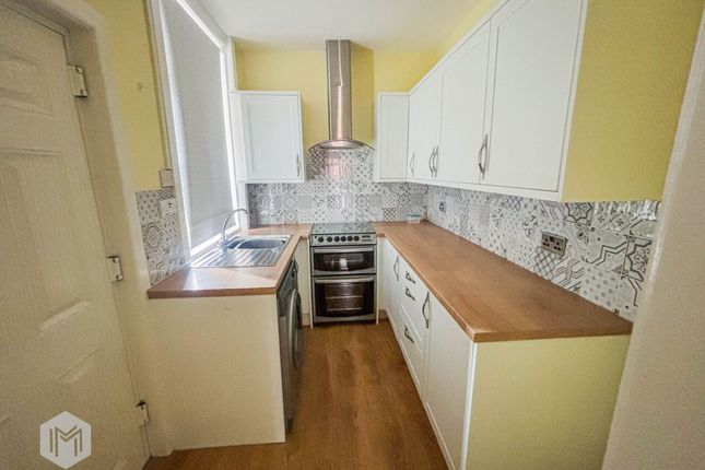 233 Tonge Moor Road, Bolton photo 3