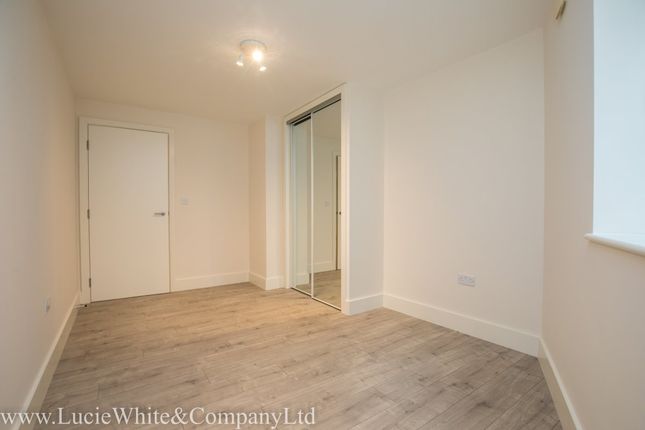 Flat to rent in Bensham Lane, Croydon