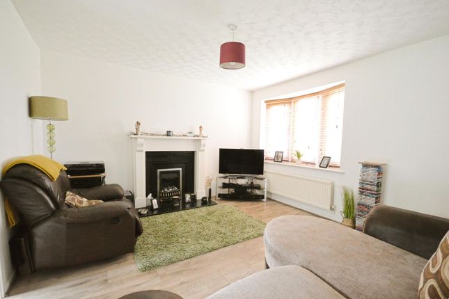 80 Charnwood Road, Corby photo 2