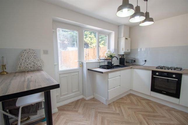 23, Dickens Court, Nottingham photo 3