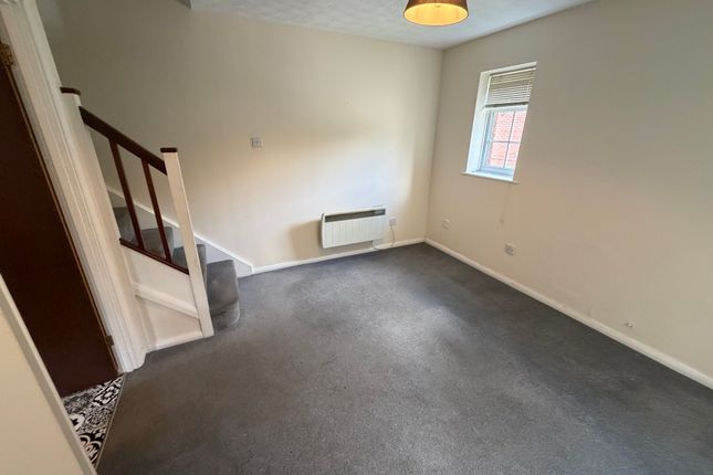 8, HEMEL HEMPSTEAD photo 2