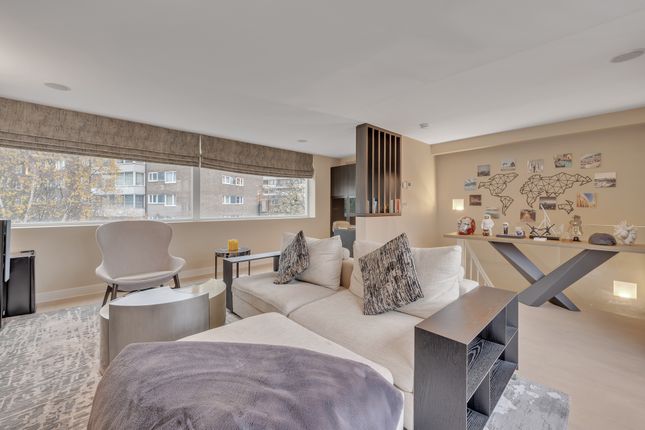 10 Somers Cresent, Somers Crescent, London photo 4