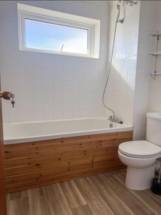 Salisbury Close, St. Ives photo 4