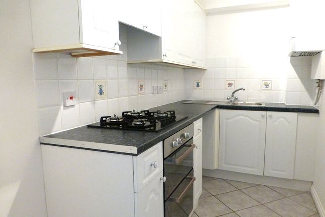 Flat to rent in Hilly Orchard, Stroud, Gloucestershire