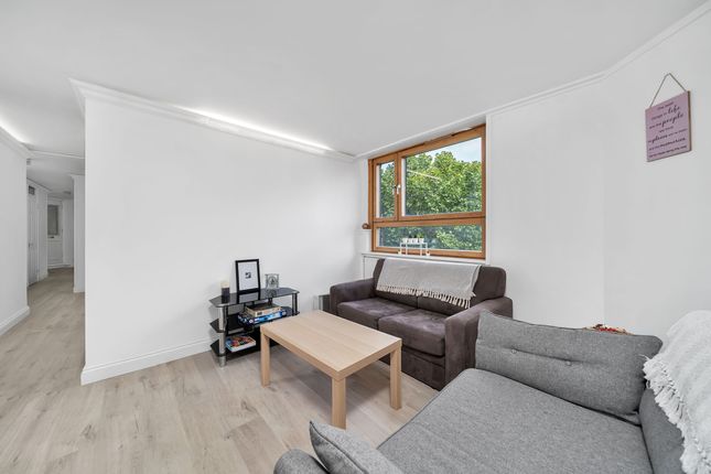 Thumbnail Flat for sale in World's End Estate, London
