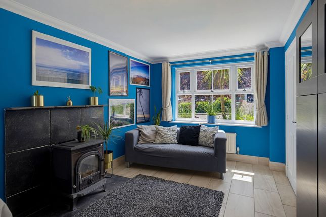 28 Cwm Braenar, Blackwood photo 3