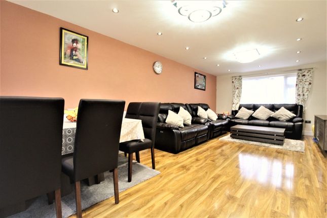 NEW, 19, Hannibal Road, Staines-upon-Thames photo 4