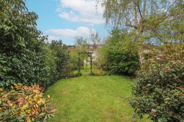 Semi-detached house for sale in Westwood Avenue, Brentwood
