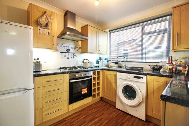 31, Hulbert End, Aylesbury photo 2