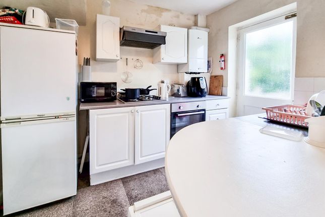 Room A, 68, Trinity Road, Gillingham photo 2