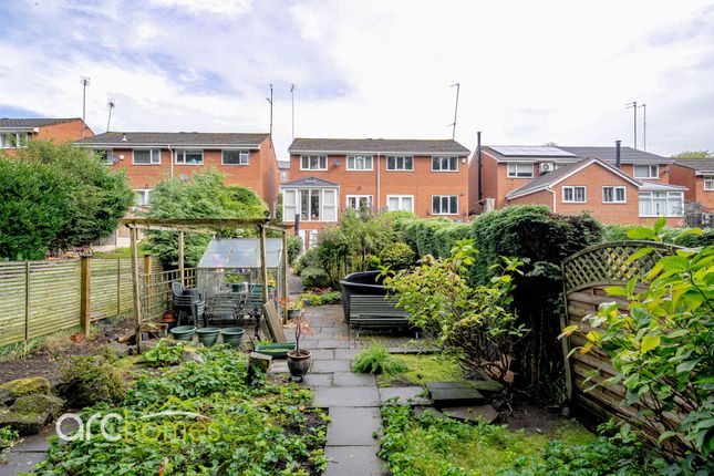 16 Unsworth Avenue, Manchester photo 4