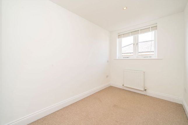 157, Ealing Road, Brentford photo 4