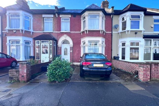 Property for sale in Cambridge Road, Seven Kings, Ilford