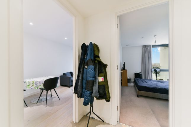 Flat for sale in Apartment 81, Carriage House, 10 City North Place