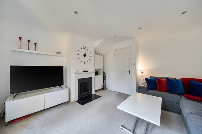 Applewood Cottage, 26, Haslemere Road, Haslemere photo 2