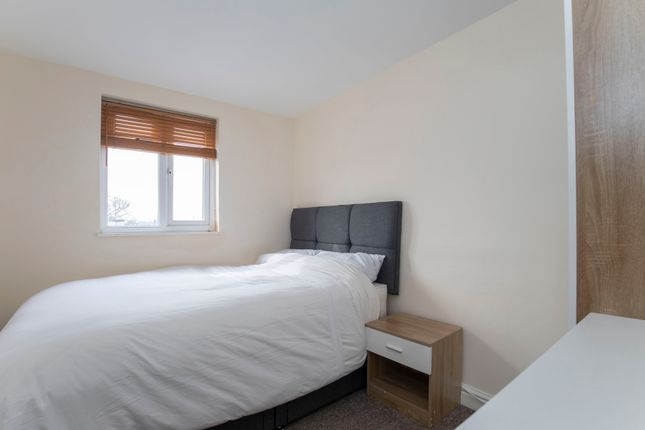 Thumbnail Room to rent in High Street, Cheltenham