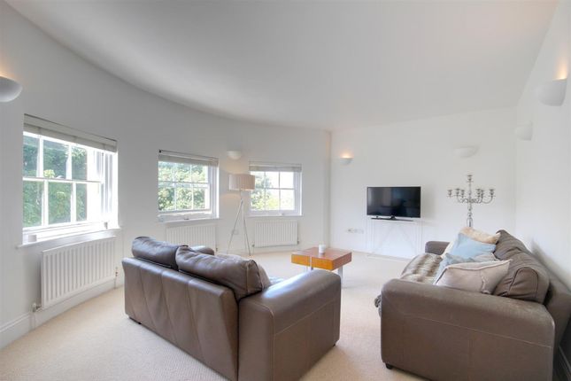 Apt 5, 3 Alexander Terrace, Worthing photo 3