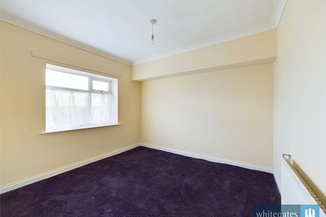 70, Lingwood Avenue, West Yorkshire photo 4