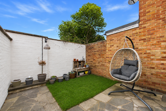 5a Elm Drive, Chinnor photo 4