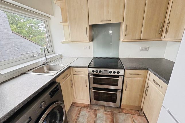 Flat 3, 118a, Handsworth Road, Sheffield photo 4