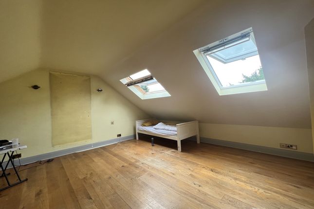 Bungalow to rent in Norwood Road, Southall, Greater London