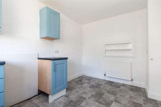 Fearnley Crescent, Bedford photo 3