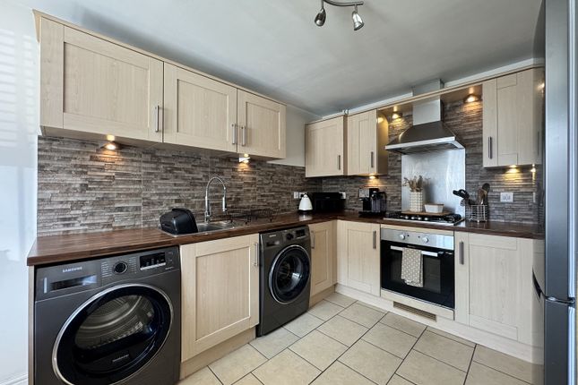 99, Ffordd Y Glowyr, Ammanford photo 4