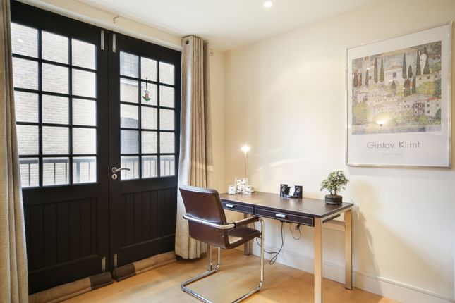 Cayenne Court, London photo 4