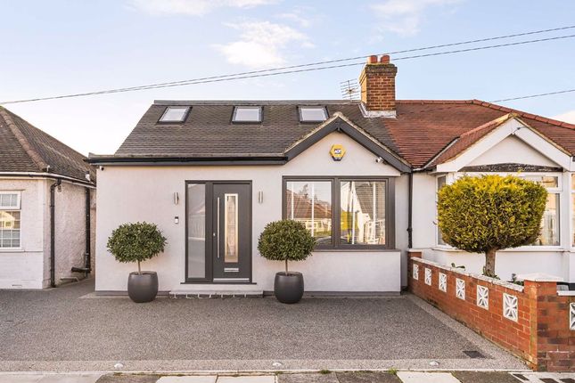 Thumbnail Bungalow for sale in Oakfield Gardens, Greenford