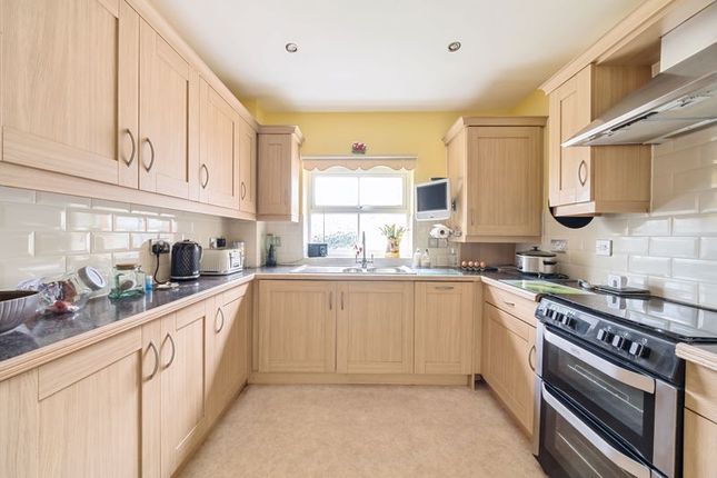 Flat for sale in Gordon Road, Camberley