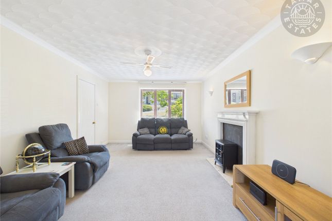 2, Beech Avenue, Cornwall photo 2