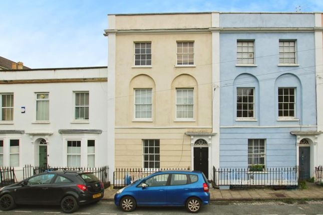 Flat to rent in Fremantle Square, Bristol