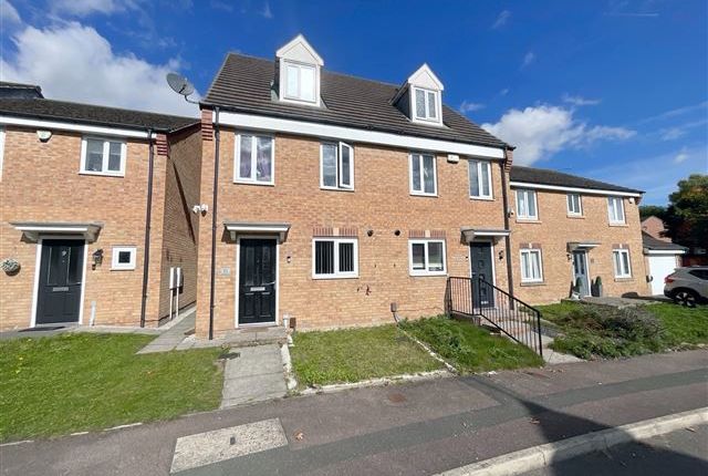 3-bed semi-detached on 11, Jasmine Gardens Swallownest, Sheffield, £235,000