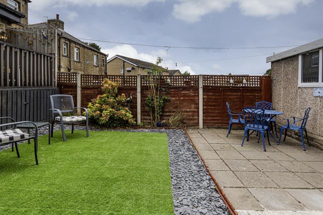 100, Moor Hill Road, Huddersfield photo 4