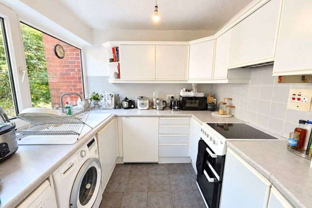 Cleanthus Close, Shooters Hill photo 4
