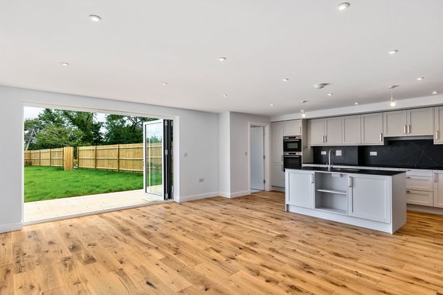 4 White Hart Villas,, Spenny Lane, Tonbridge photo 2