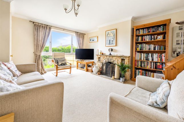 4, Senlac Green, Uckfield photo 2